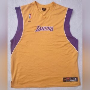 Vintage NIKE Los Angeles Lakers Sleeveless Shooting Shirt Men's Size XL